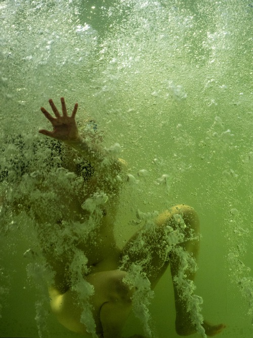 Lecture von Nikola Kne evi Körper, Objekte und die Gestaltung der Bühne �